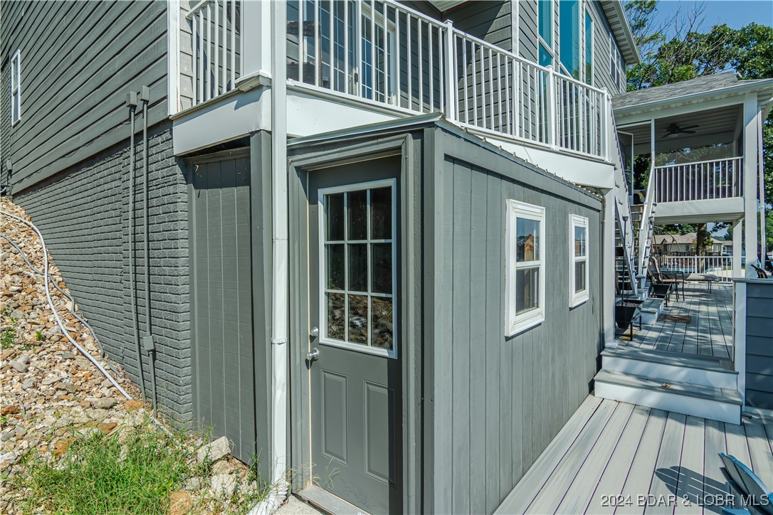 Sunrise Beach, Missouri 65079, United States, 4 Bedrooms Bedrooms, ,4 BathroomsBathrooms,Residential,Contingent,45417