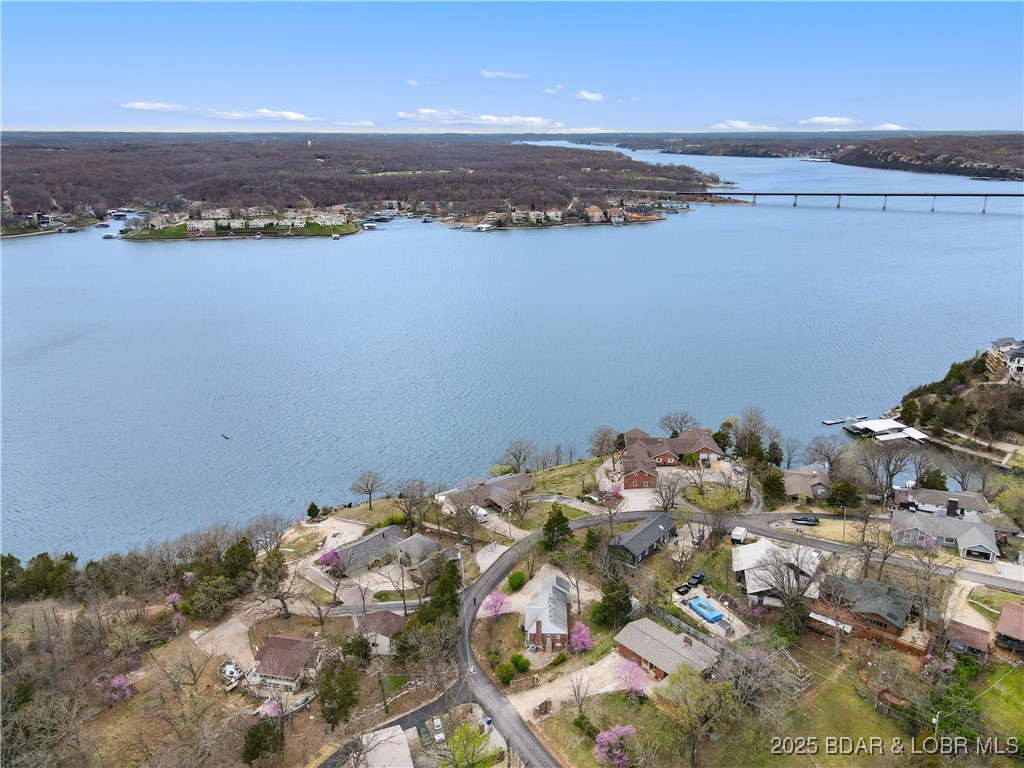 Lake Ozark, Missouri 65049, United States, 3 Bedrooms Bedrooms, ,2 BathroomsBathrooms,Residential,Contingent,102227