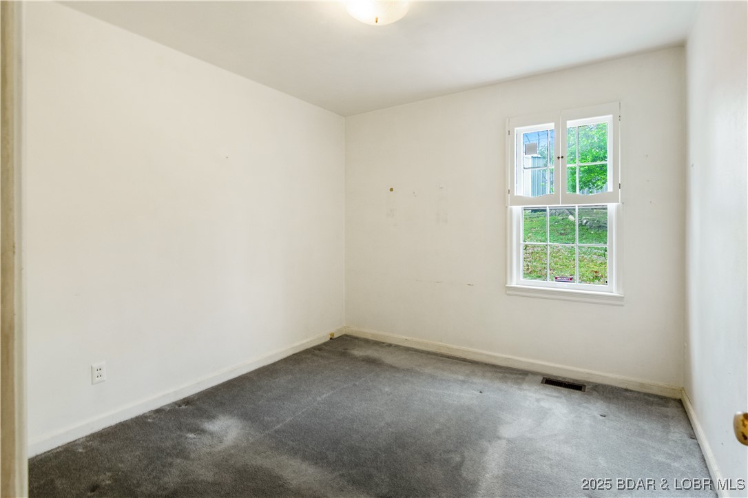 Lake Ozark, Missouri 65049, United States, 3 Bedrooms Bedrooms, ,2 BathroomsBathrooms,Residential,Contingent,102227