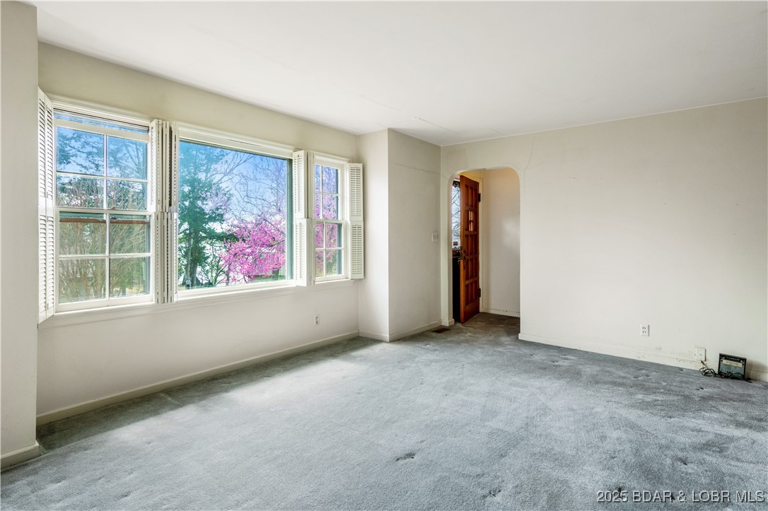 Lake Ozark, Missouri 65049, United States, 3 Bedrooms Bedrooms, ,2 BathroomsBathrooms,Residential,Contingent,102227