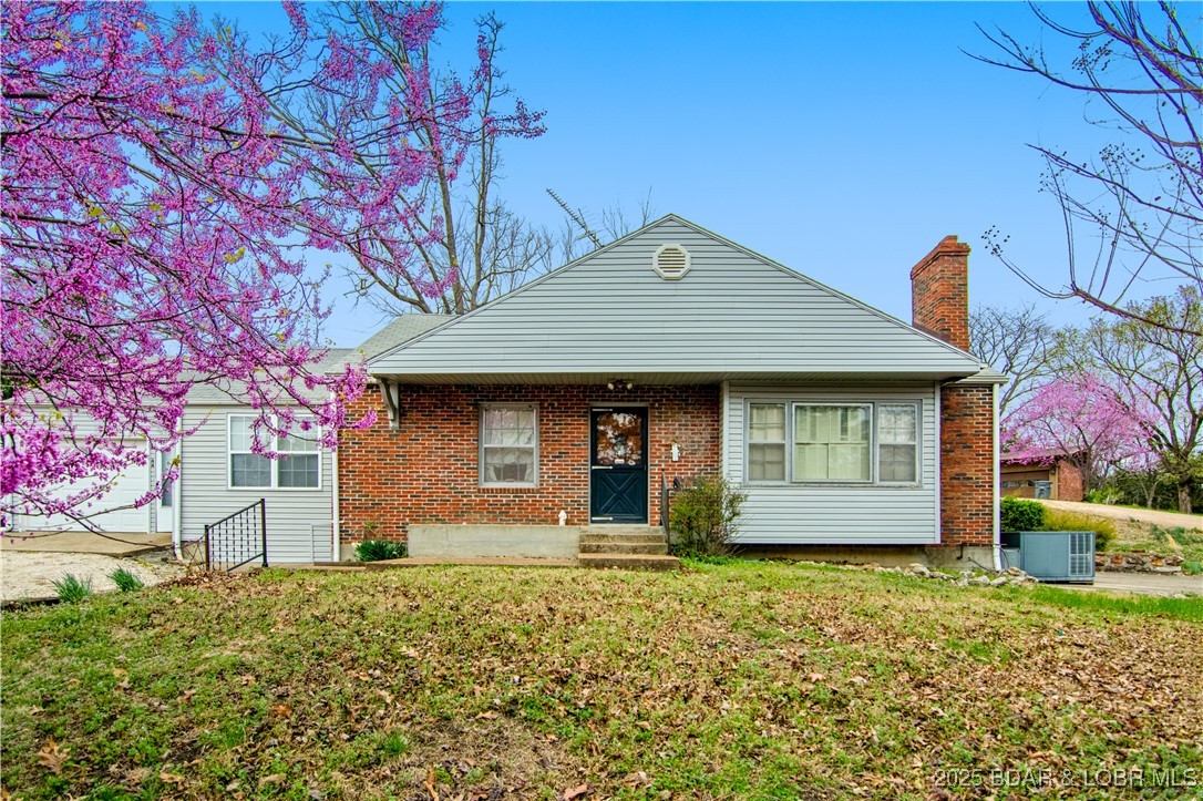 Lake Ozark, Missouri 65049, United States, 3 Bedrooms Bedrooms, ,2 BathroomsBathrooms,Residential,Contingent,102227