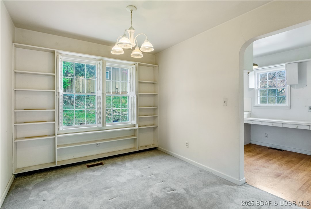 Lake Ozark, Missouri 65049, United States, 3 Bedrooms Bedrooms, ,2 BathroomsBathrooms,Residential,Contingent,102227