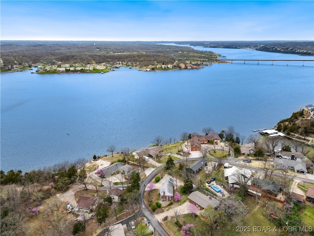 Lake Ozark, Missouri 65049, United States, 3 Bedrooms Bedrooms, ,2 BathroomsBathrooms,Residential,Contingent,102227