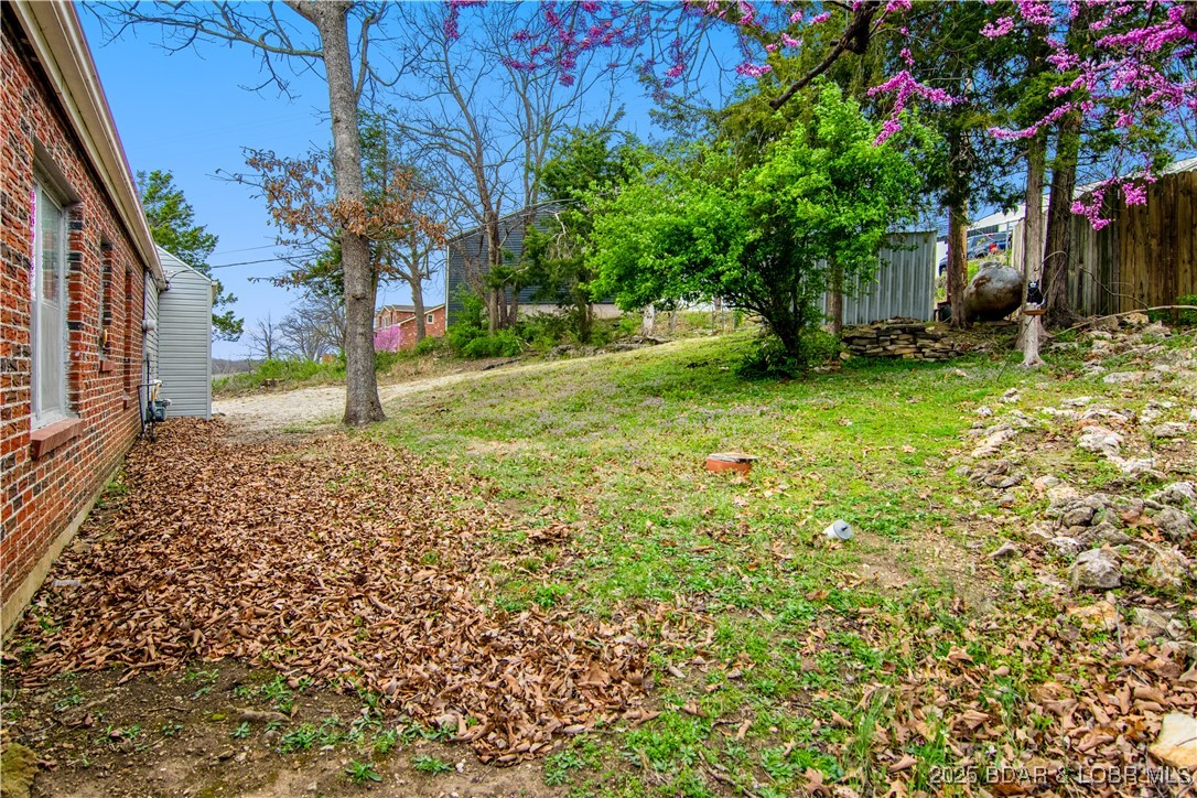 Lake Ozark, Missouri 65049, United States, 3 Bedrooms Bedrooms, ,2 BathroomsBathrooms,Residential,Contingent,102227