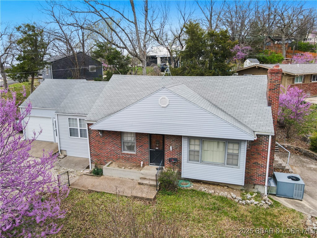 Lake Ozark, Missouri 65049, United States, 3 Bedrooms Bedrooms, ,2 BathroomsBathrooms,Residential,Contingent,102227