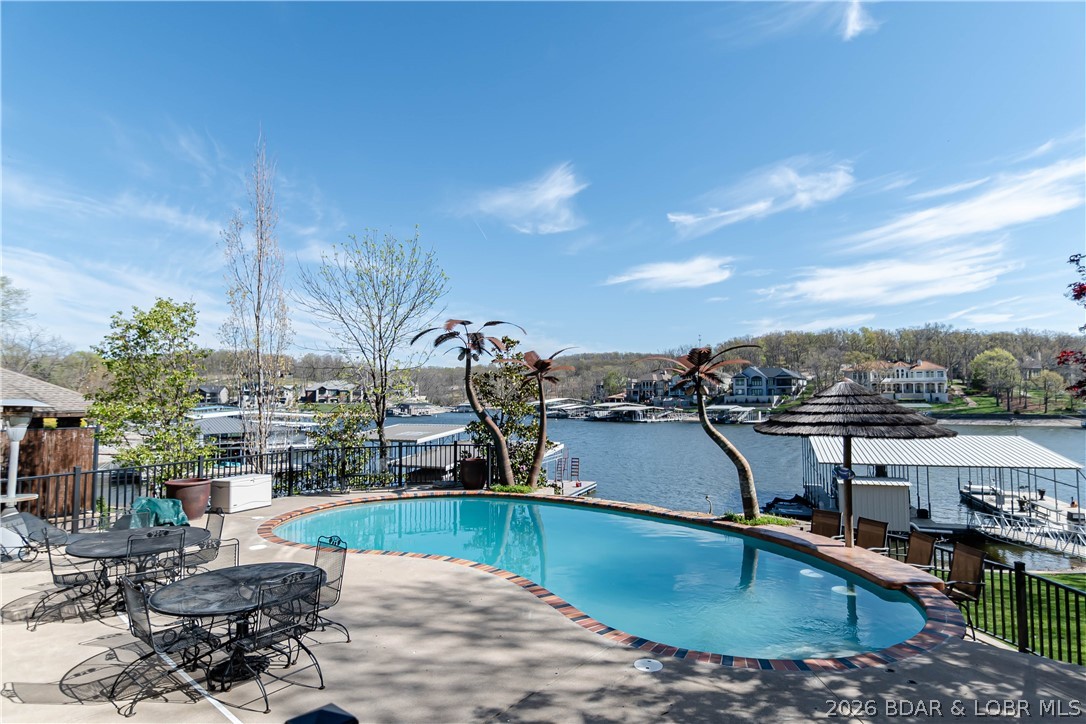 Forestridge Village At Shawnee - Residential