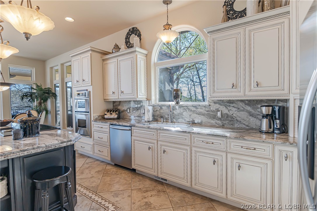 Forestridge Village At Shawnee - Residential