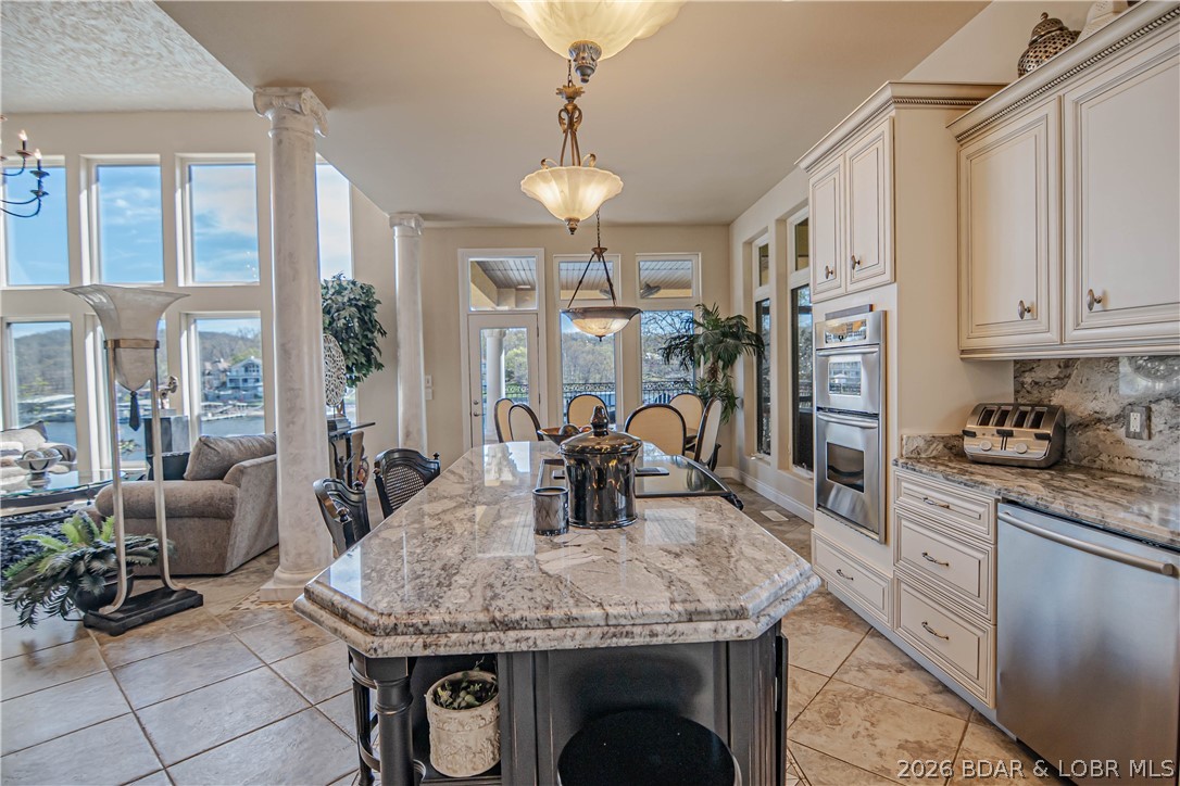 Forestridge Village At Shawnee - Residential