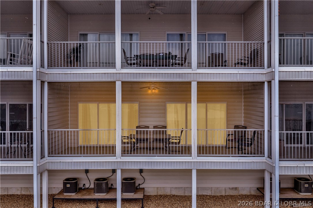 Robins at the Waters Edge Condominium - Residential