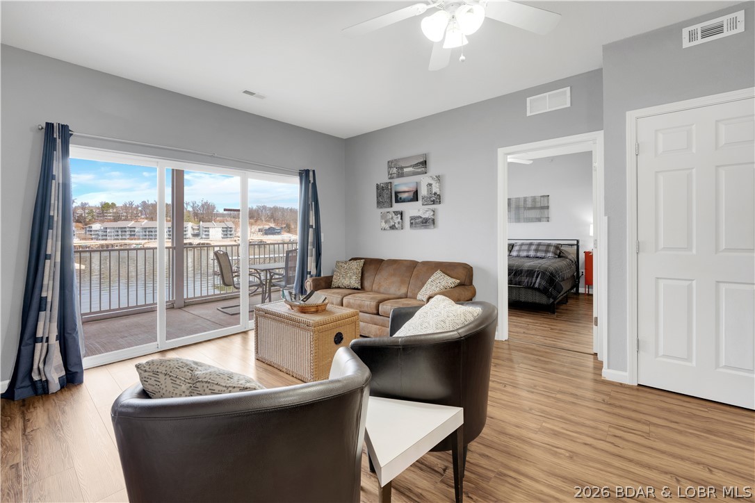 Robins at the Waters Edge Condominium - Residential