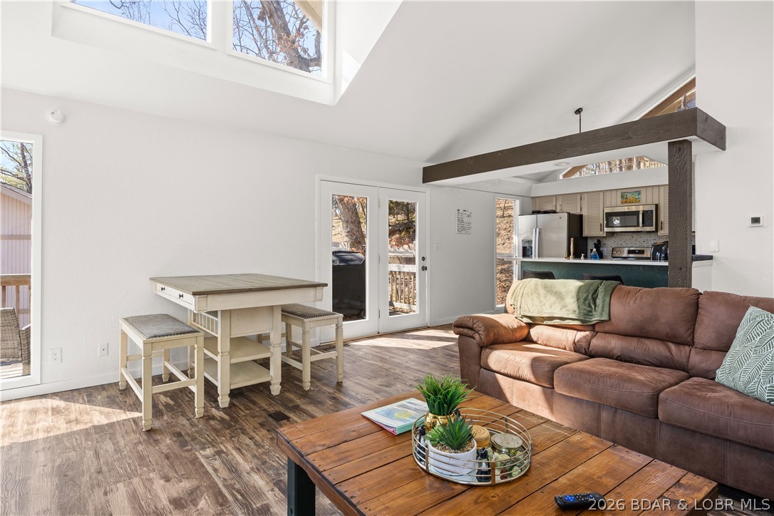 Tan-Tar-A Estates - Residential