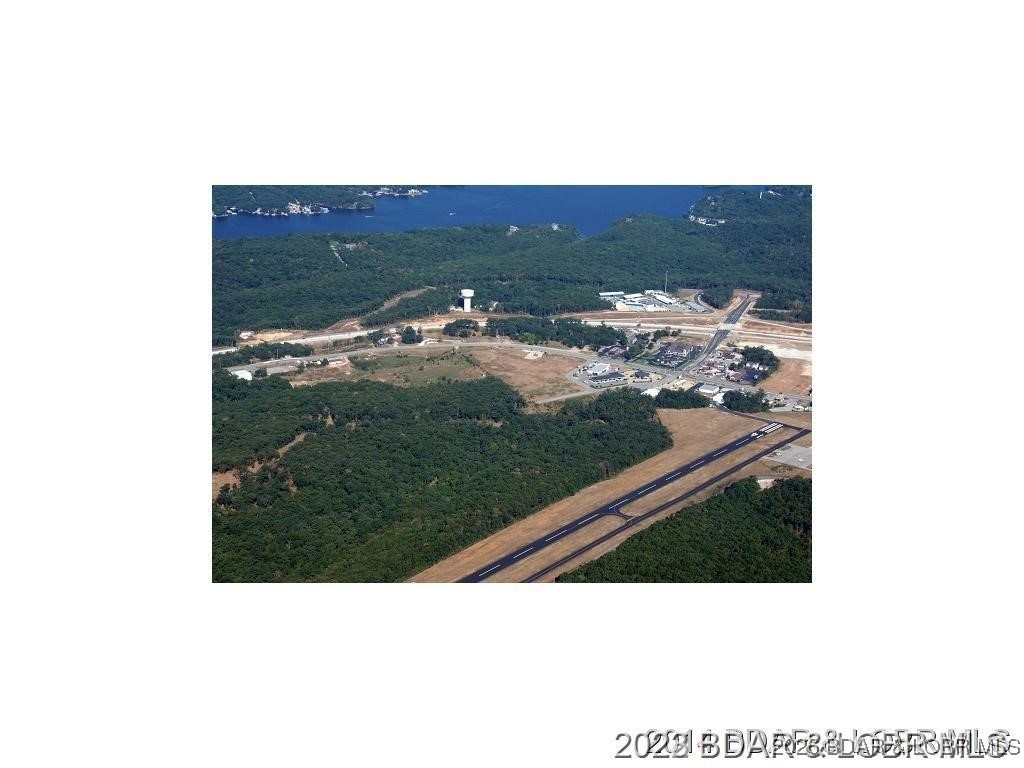 Palisades Commons - Land