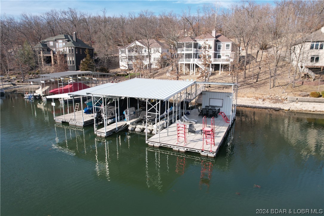 Porto Cima, Missouri 65079, United States, 5 Bedrooms Bedrooms, ,4 BathroomsBathrooms,Residential,Pending,63727