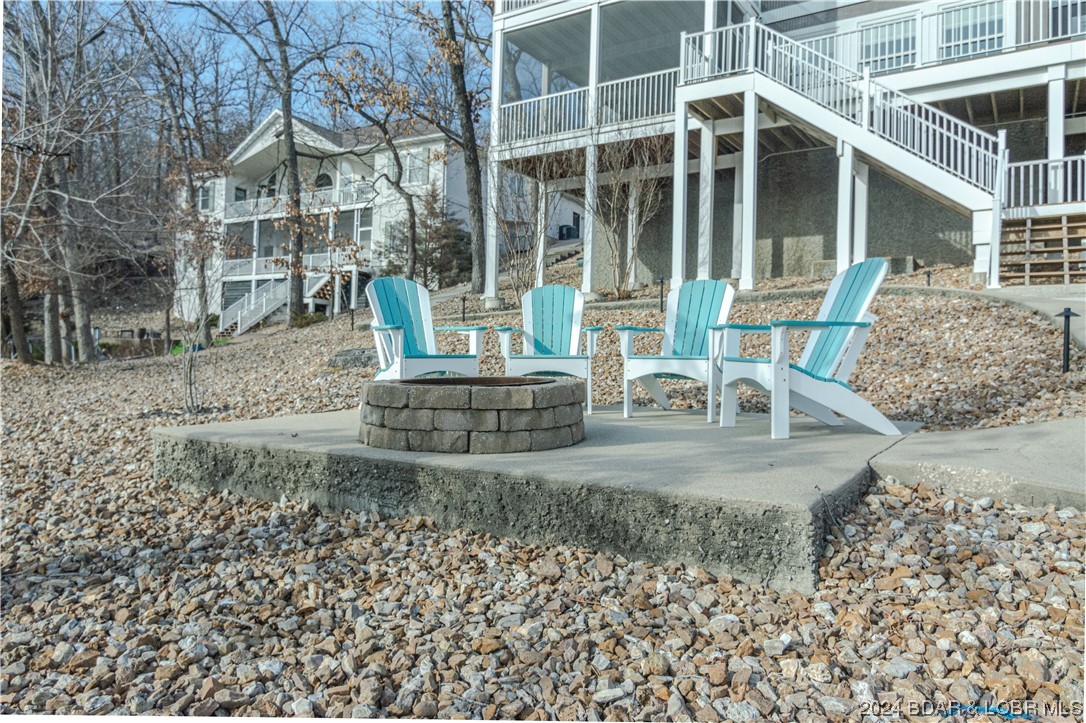 Porto Cima, Missouri 65079, United States, 5 Bedrooms Bedrooms, ,4 BathroomsBathrooms,Residential,Pending,63727