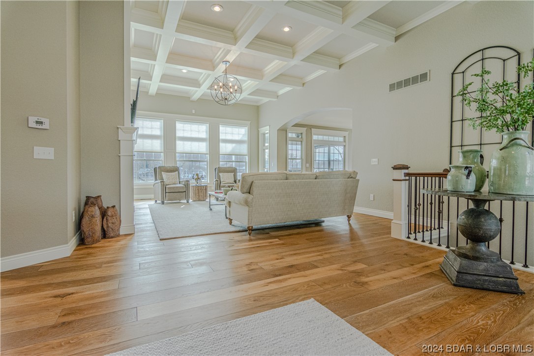 Porto Cima, Missouri 65079, United States, 5 Bedrooms Bedrooms, ,4 BathroomsBathrooms,Residential,Pending,63727