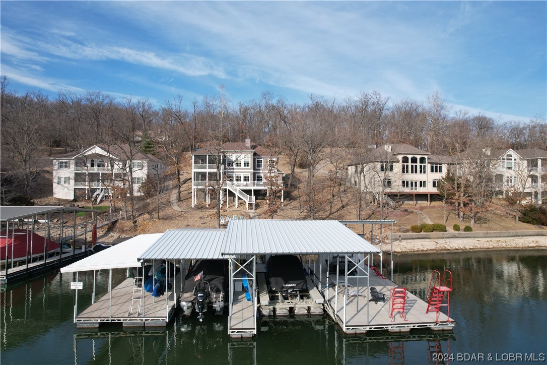 Porto Cima, Missouri 65079, United States, 5 Bedrooms Bedrooms, ,4 BathroomsBathrooms,Residential,Pending,63727