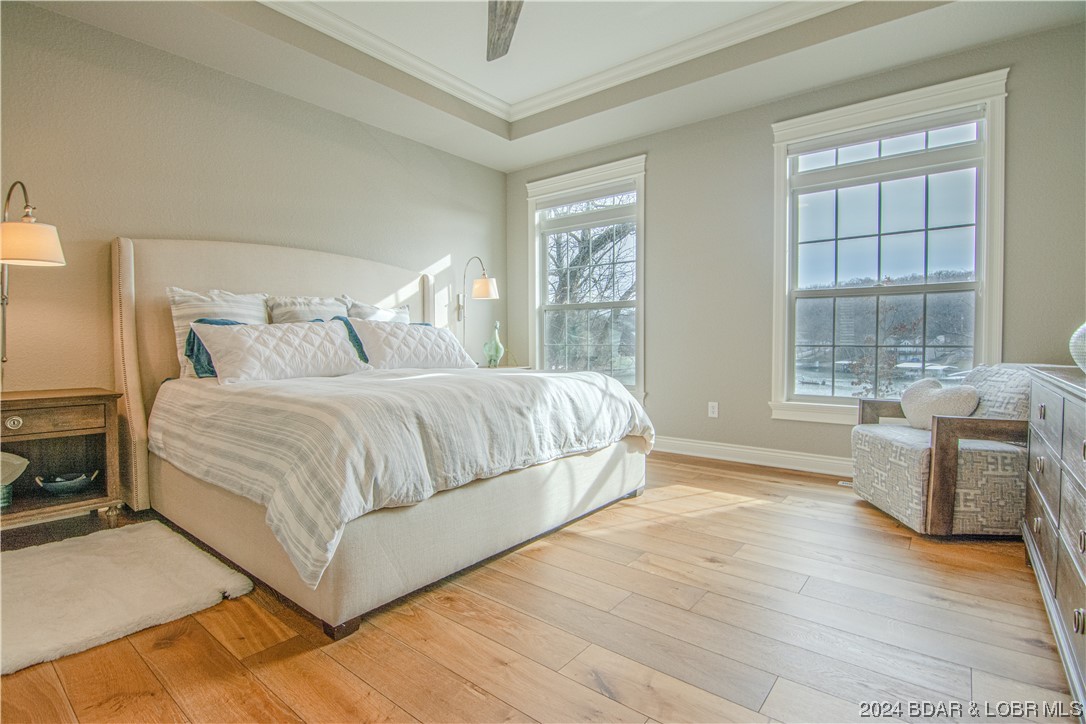 Porto Cima, Missouri 65079, United States, 5 Bedrooms Bedrooms, ,4 BathroomsBathrooms,Residential,Pending,63727