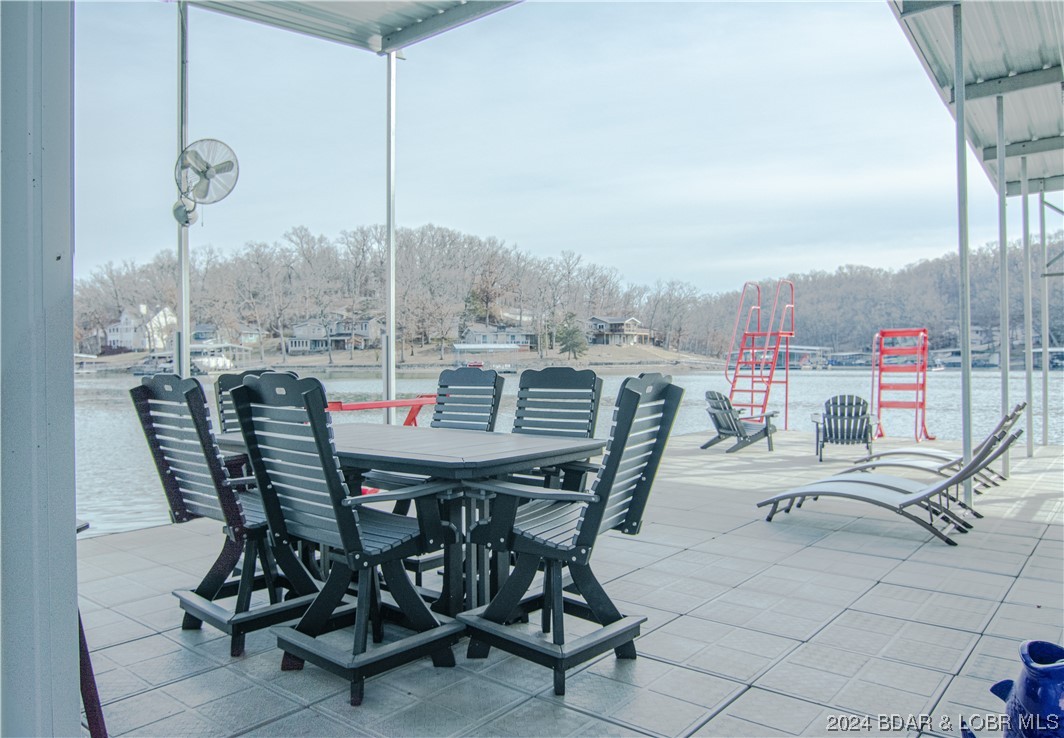 Porto Cima, Missouri 65079, United States, 5 Bedrooms Bedrooms, ,4 BathroomsBathrooms,Residential,Pending,63727