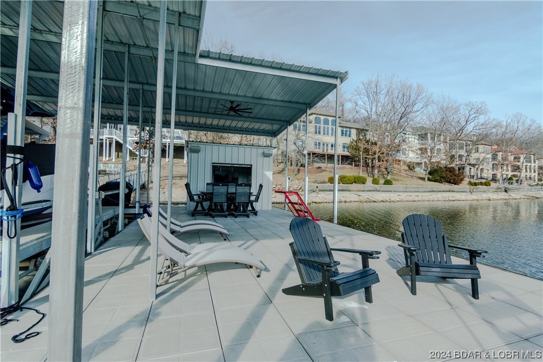 Porto Cima, Missouri 65079, United States, 5 Bedrooms Bedrooms, ,4 BathroomsBathrooms,Residential,Pending,63727