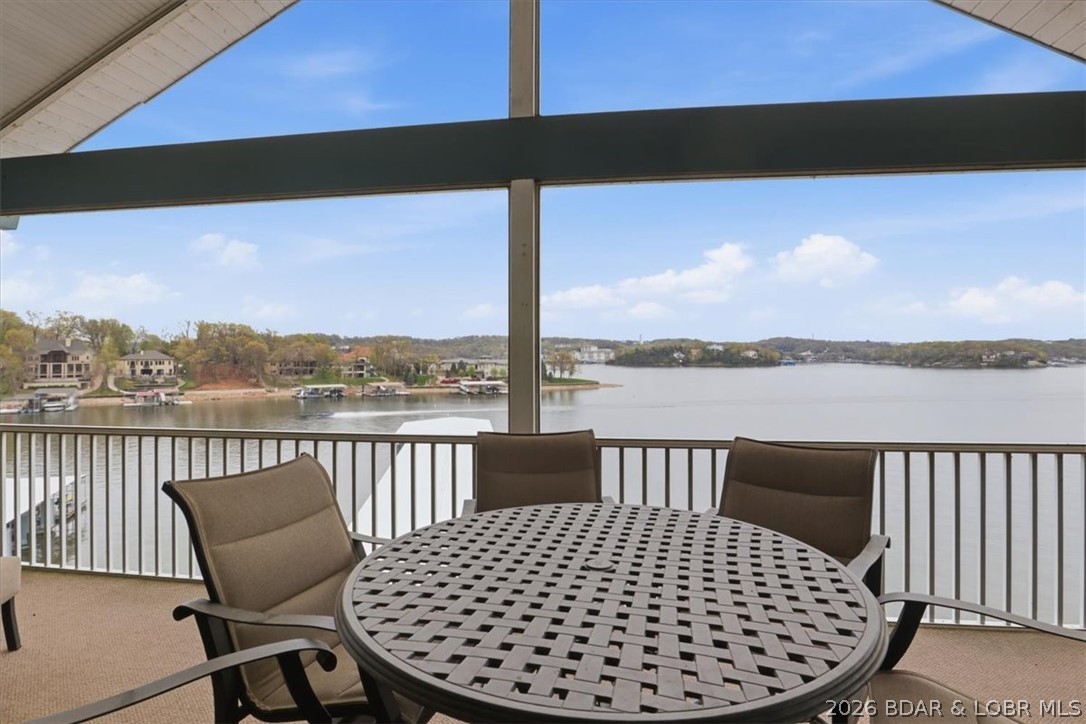 The Evergreens On The Lake - Residential