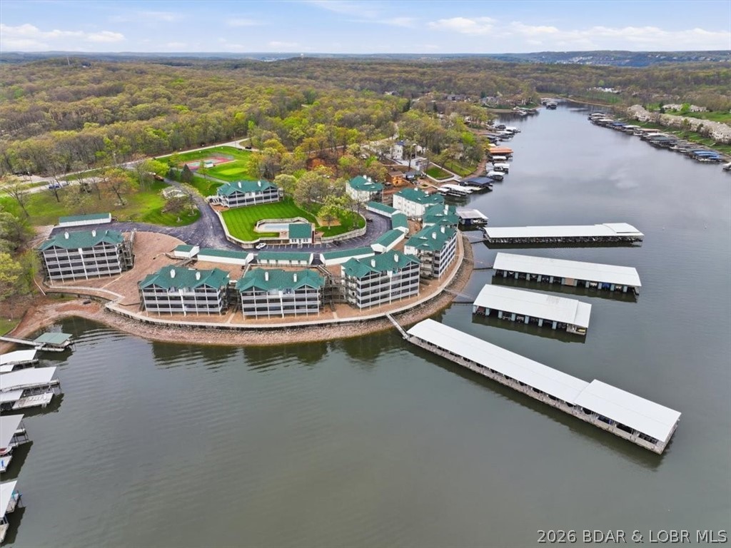 The Evergreens On The Lake - Residential