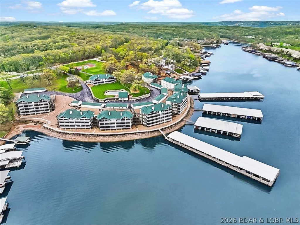 The Evergreens On The Lake - Residential
