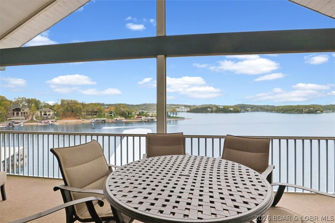 The Evergreens On The Lake - Residential