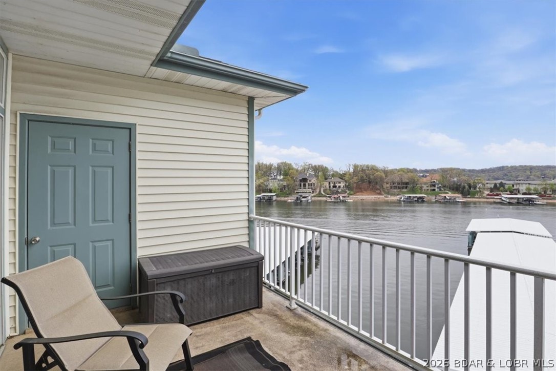 The Evergreens On The Lake - Residential