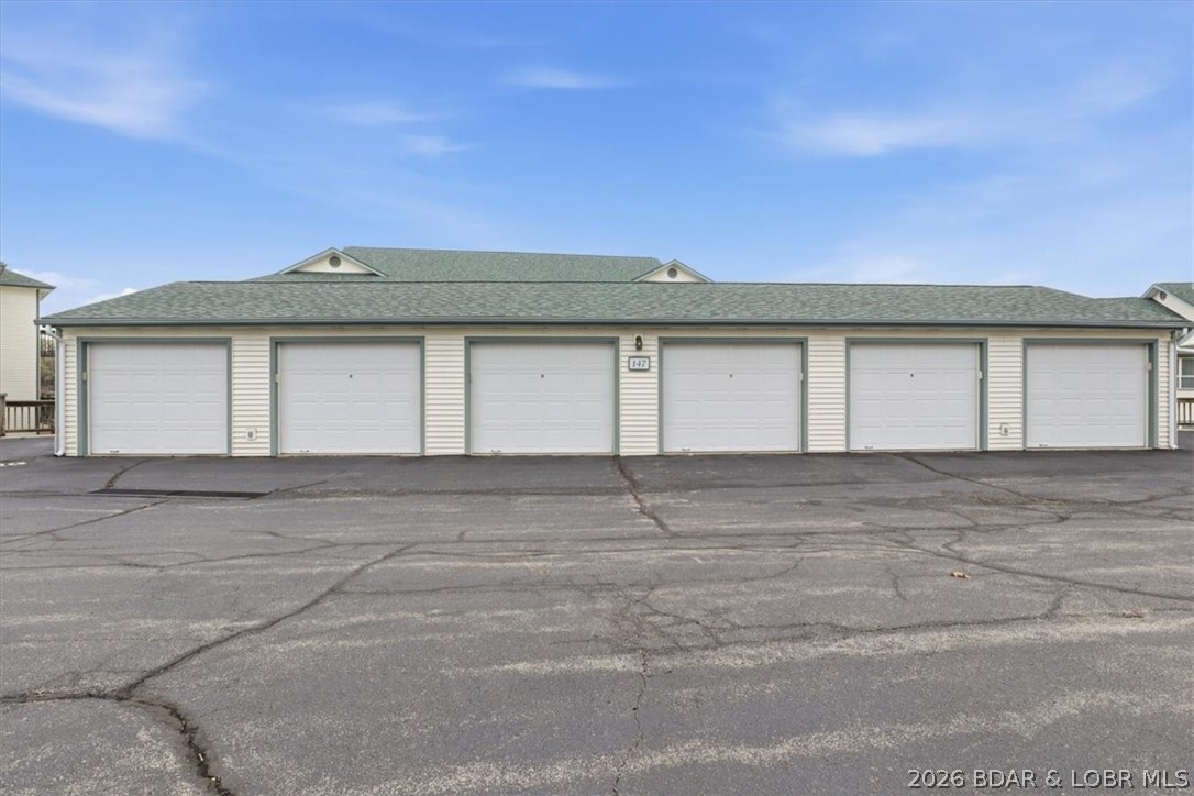 The Evergreens On The Lake - Residential