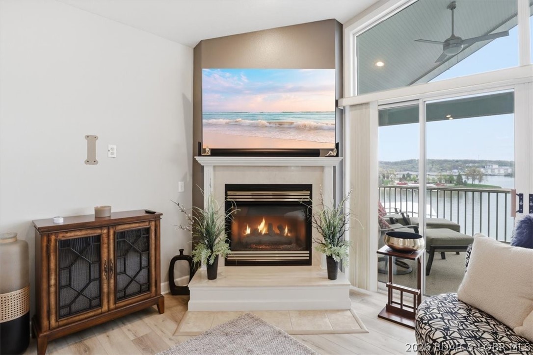 The Evergreens On The Lake - Residential