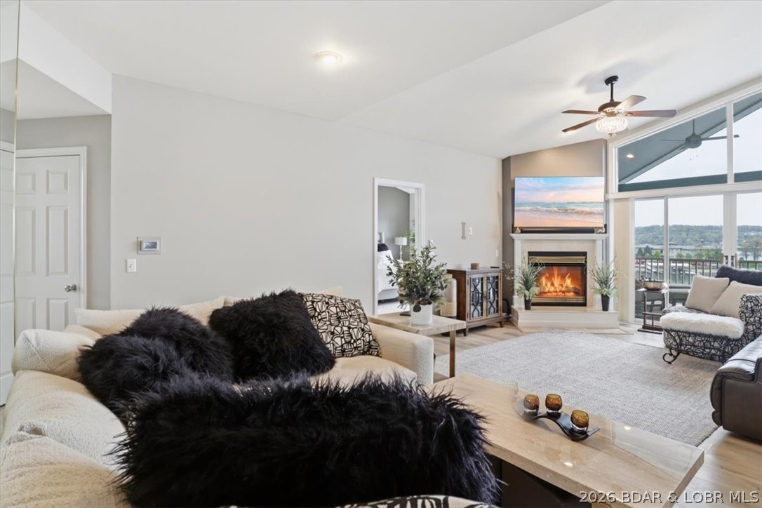 The Evergreens On The Lake - Residential