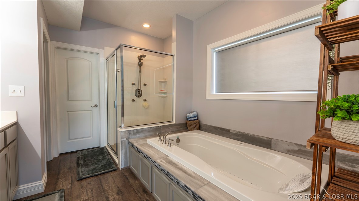 Nantucket Bay Condominium - Residential