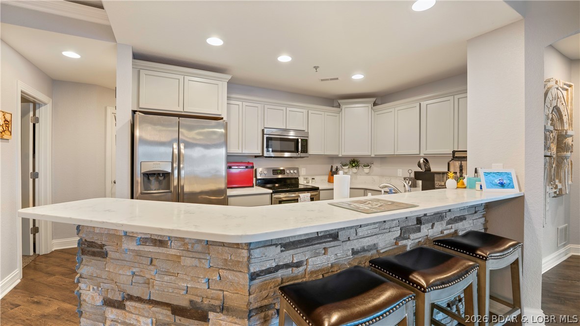 Nantucket Bay Condominium - Residential