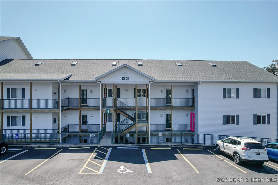 Camdenton, Missouri 65020, United States, 3 Bedrooms Bedrooms, ,2 BathroomsBathrooms,Residential,Contingent,44603