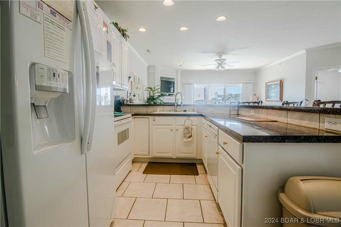 Camdenton, Missouri 65020, United States, 3 Bedrooms Bedrooms, ,2 BathroomsBathrooms,Residential,Contingent,44603