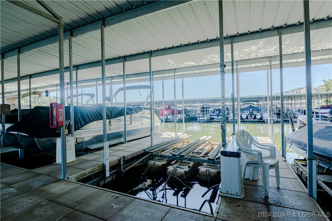 Camdenton, Missouri 65020, United States, 3 Bedrooms Bedrooms, ,2 BathroomsBathrooms,Residential,Contingent,44603