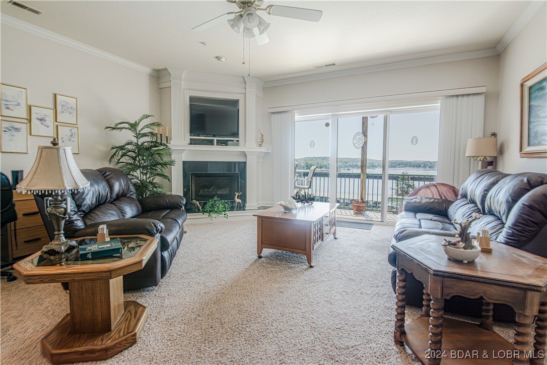 Camdenton, Missouri 65020, United States, 3 Bedrooms Bedrooms, ,2 BathroomsBathrooms,Residential,Contingent,44603