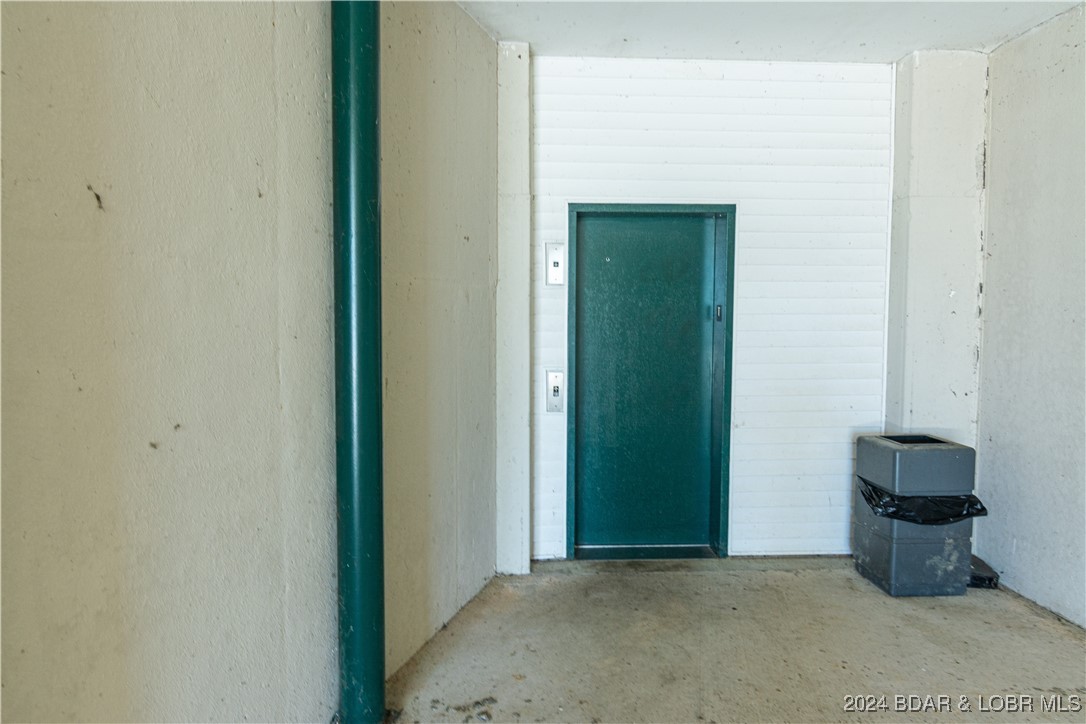 Camdenton, Missouri 65020, United States, 3 Bedrooms Bedrooms, ,2 BathroomsBathrooms,Residential,Contingent,44603