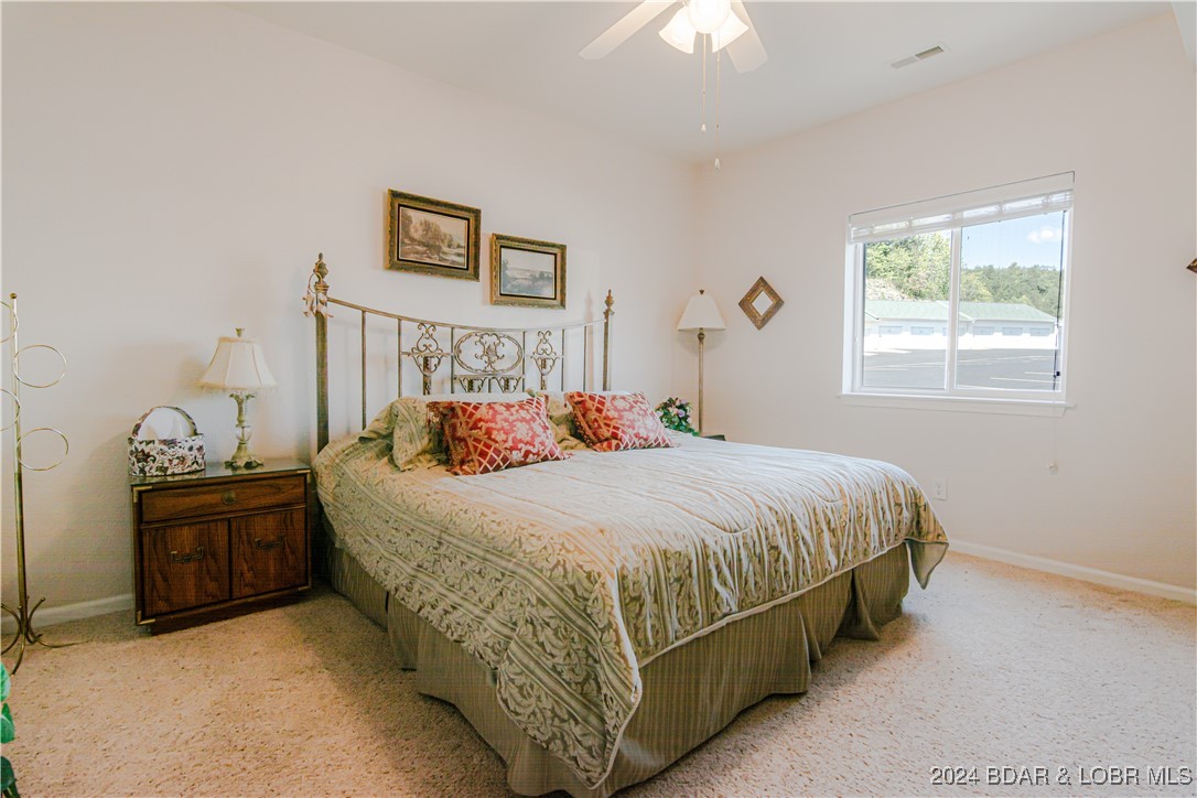 Camdenton, Missouri 65020, United States, 3 Bedrooms Bedrooms, ,2 BathroomsBathrooms,Residential,Contingent,44603