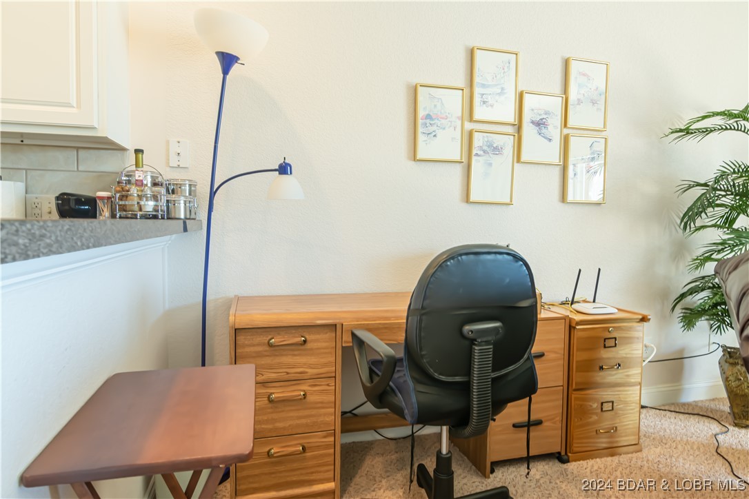 Camdenton, Missouri 65020, United States, 3 Bedrooms Bedrooms, ,2 BathroomsBathrooms,Residential,Contingent,44603