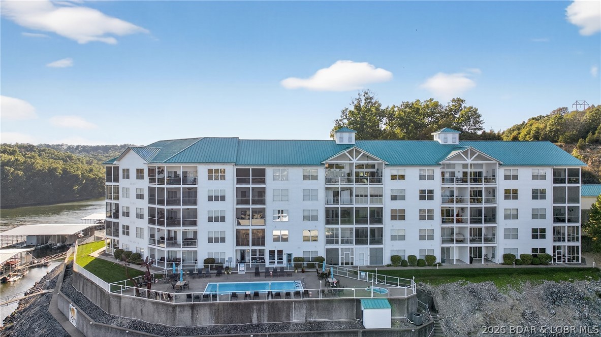 Sunset Palms Condominium - Residential