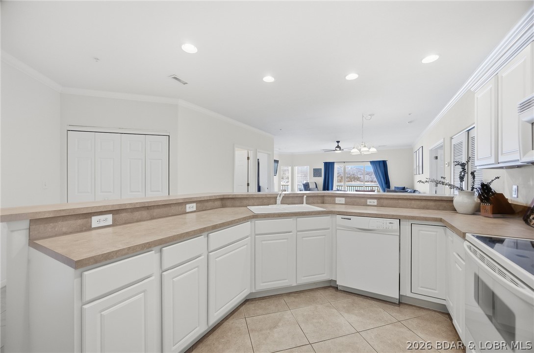 Cedar Heights Condominium - Residential