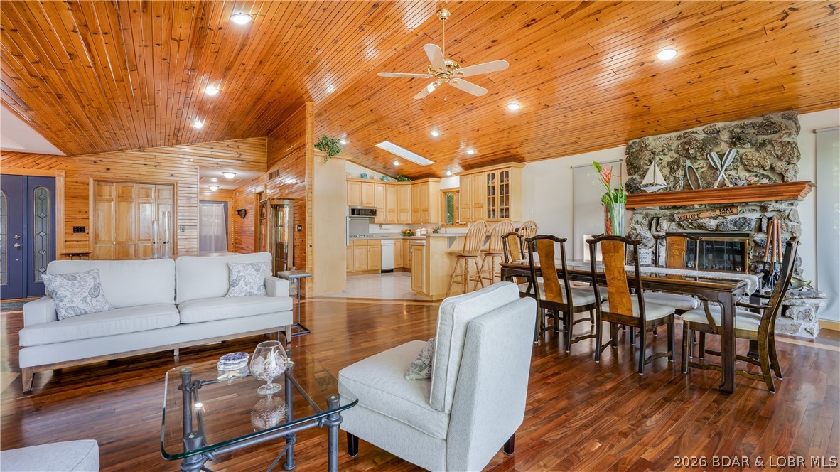 Green Bay Terrace - Residential