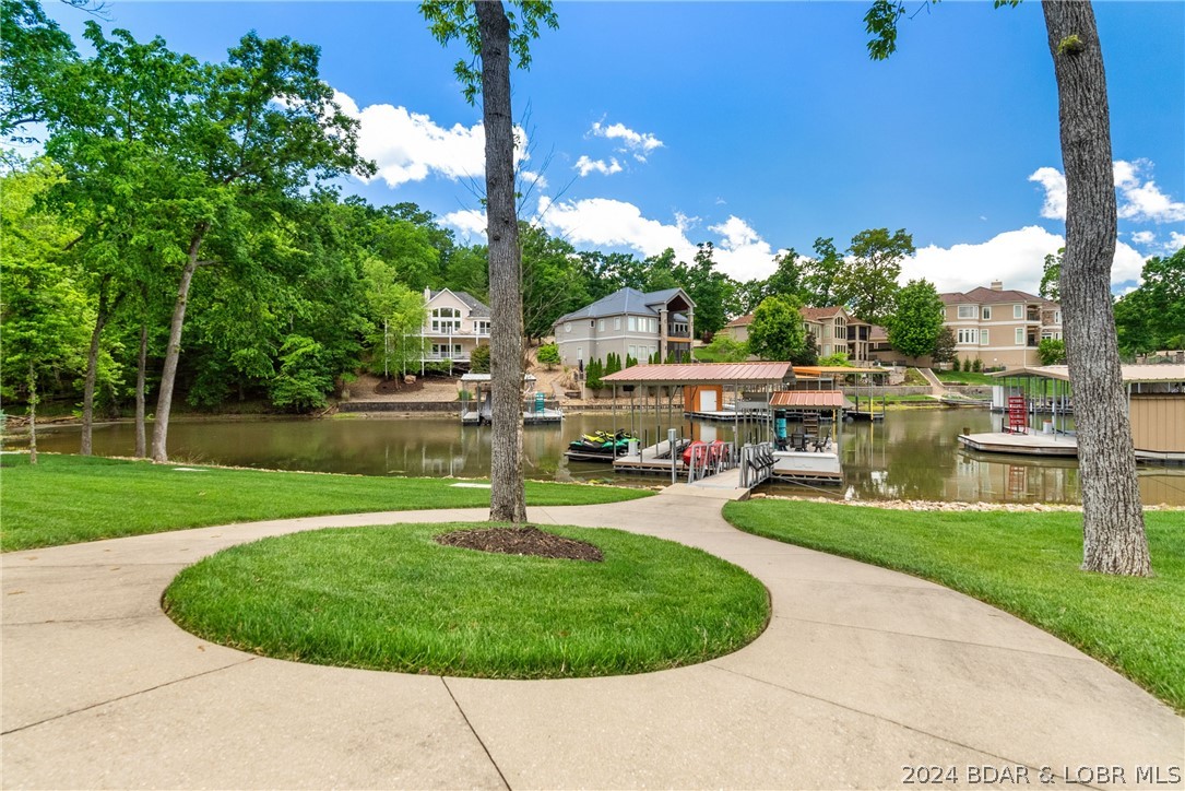 Porto Cima, Missouri 65049, United States, 4 Bedrooms Bedrooms, ,4 BathroomsBathrooms,Residential,Contingent,57952