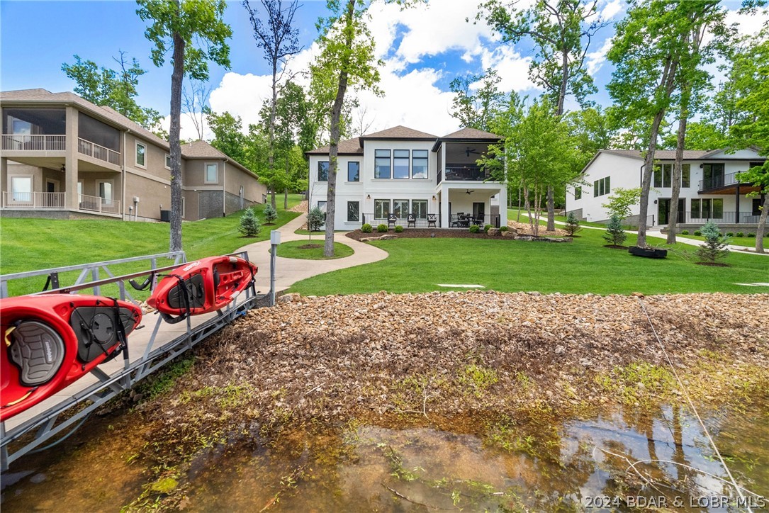 Porto Cima, Missouri 65049, United States, 4 Bedrooms Bedrooms, ,4 BathroomsBathrooms,Residential,Contingent,57952