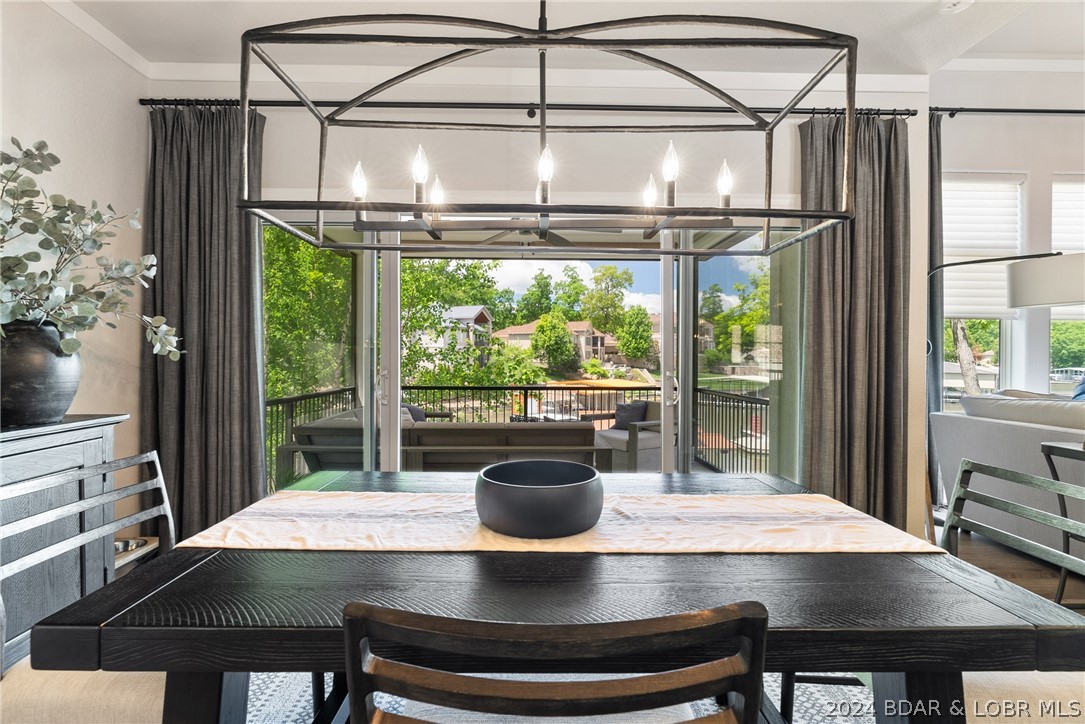 Porto Cima, Missouri 65049, United States, 4 Bedrooms Bedrooms, ,4 BathroomsBathrooms,Residential,Contingent,57952