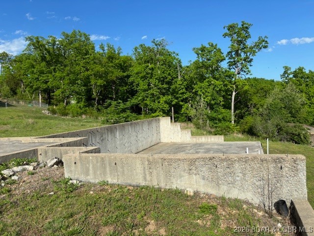 Oak Hill Forest - Land