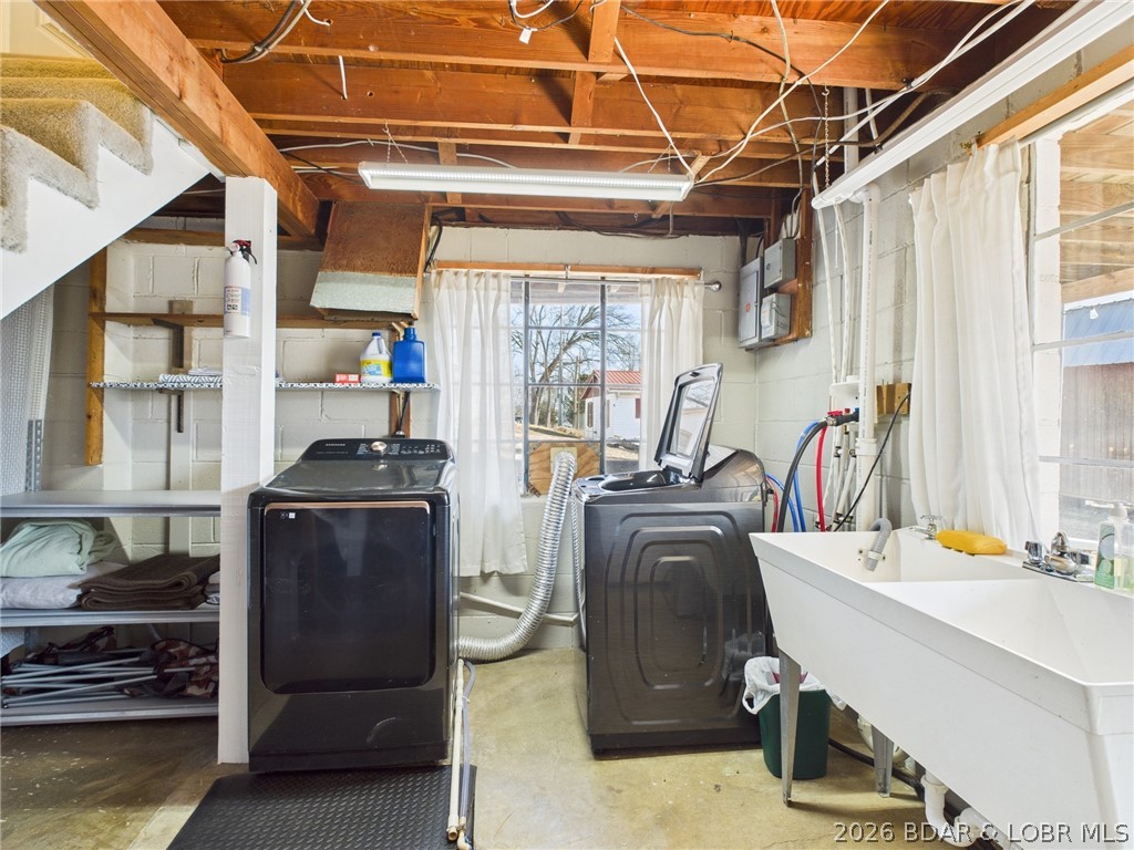 Snug Harbor - Residential