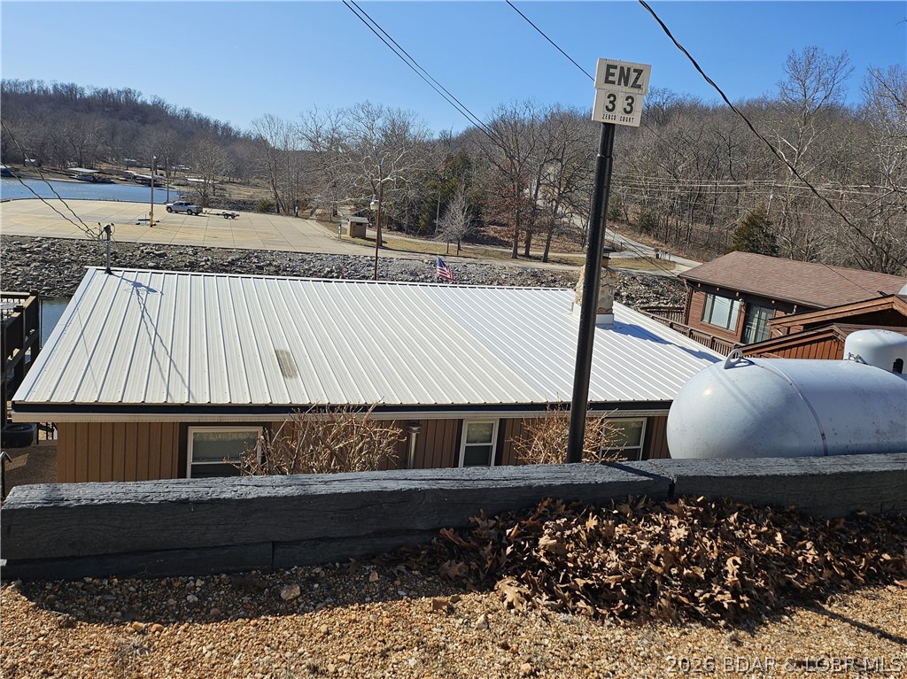 Golden Goose - Residential