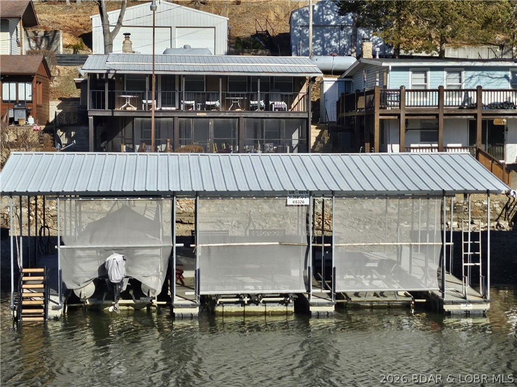 Golden Goose - Residential